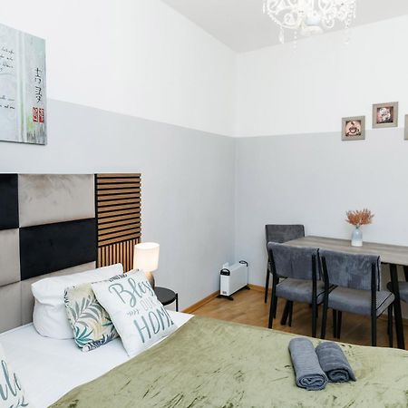 Grand Central Mitte Apartment Berlin Bagian luar foto