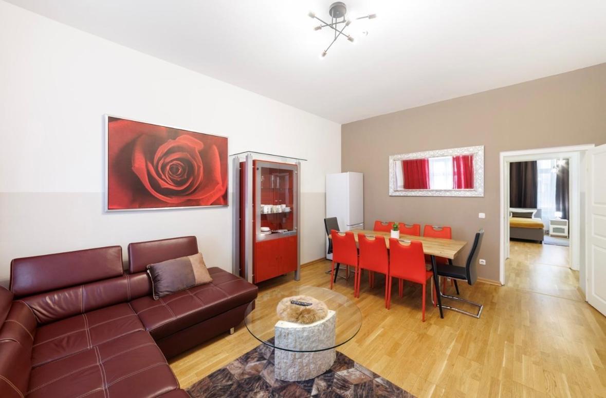 Grand Central Mitte Apartment Berlin Bagian luar foto