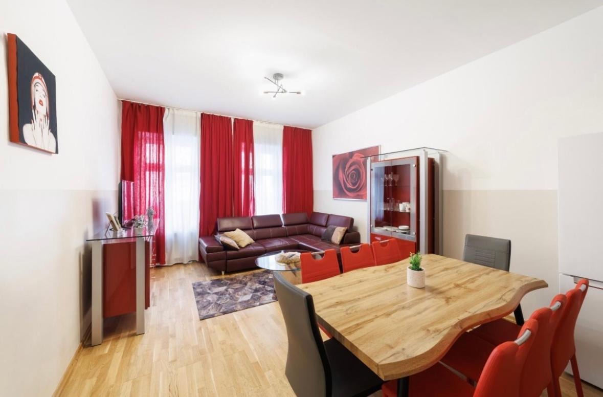 Grand Central Mitte Apartment Berlin Bagian luar foto