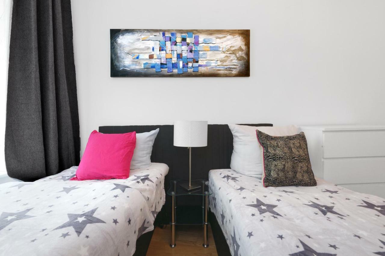 Grand Central Mitte Apartment Berlin Bagian luar foto